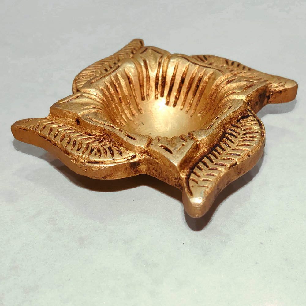 Lotus Diya Metal thumbnail 2